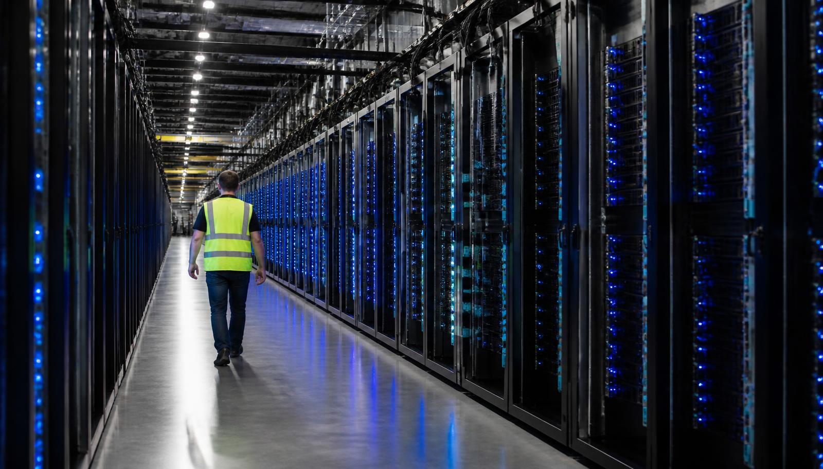 Serverhall med AI-rack