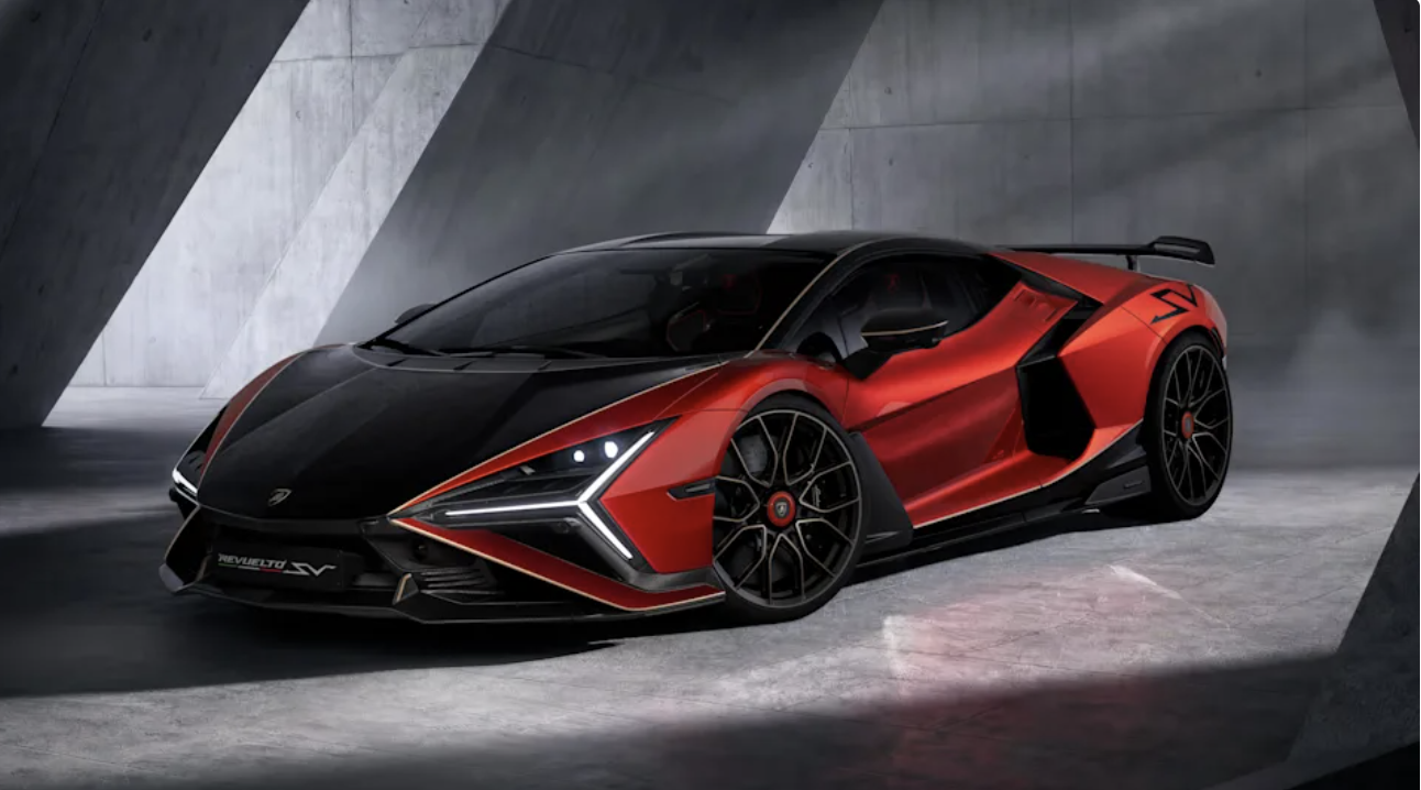 Nya Lamborghini Revuelto SV